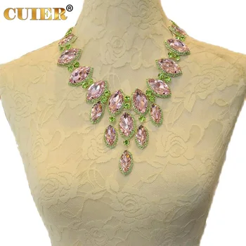 Стеклянные стразы CUIER, большое ожерелье со стразами для новобрачных, свадебные ожерелья с подвесками, розовые украшения V-образной формы для женщин